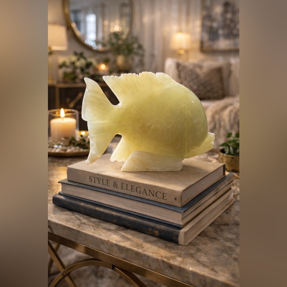 Vintage Hand-Carved Stone Fish Sculpture – Onyx / Jade Style